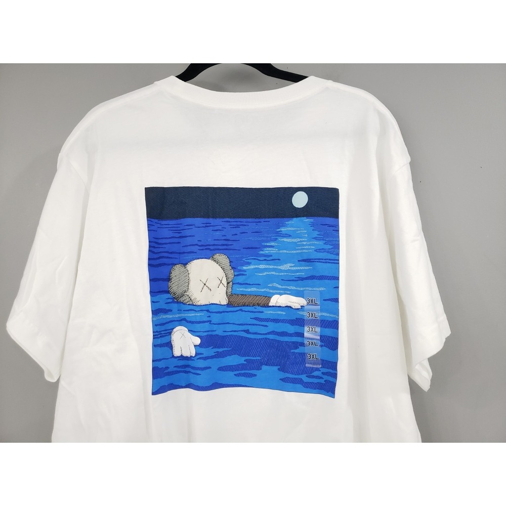NEW SIZE 3XL KAWS Uniqlo Graphic T-shirt 2023‎ White UT Back Print Blue Japan